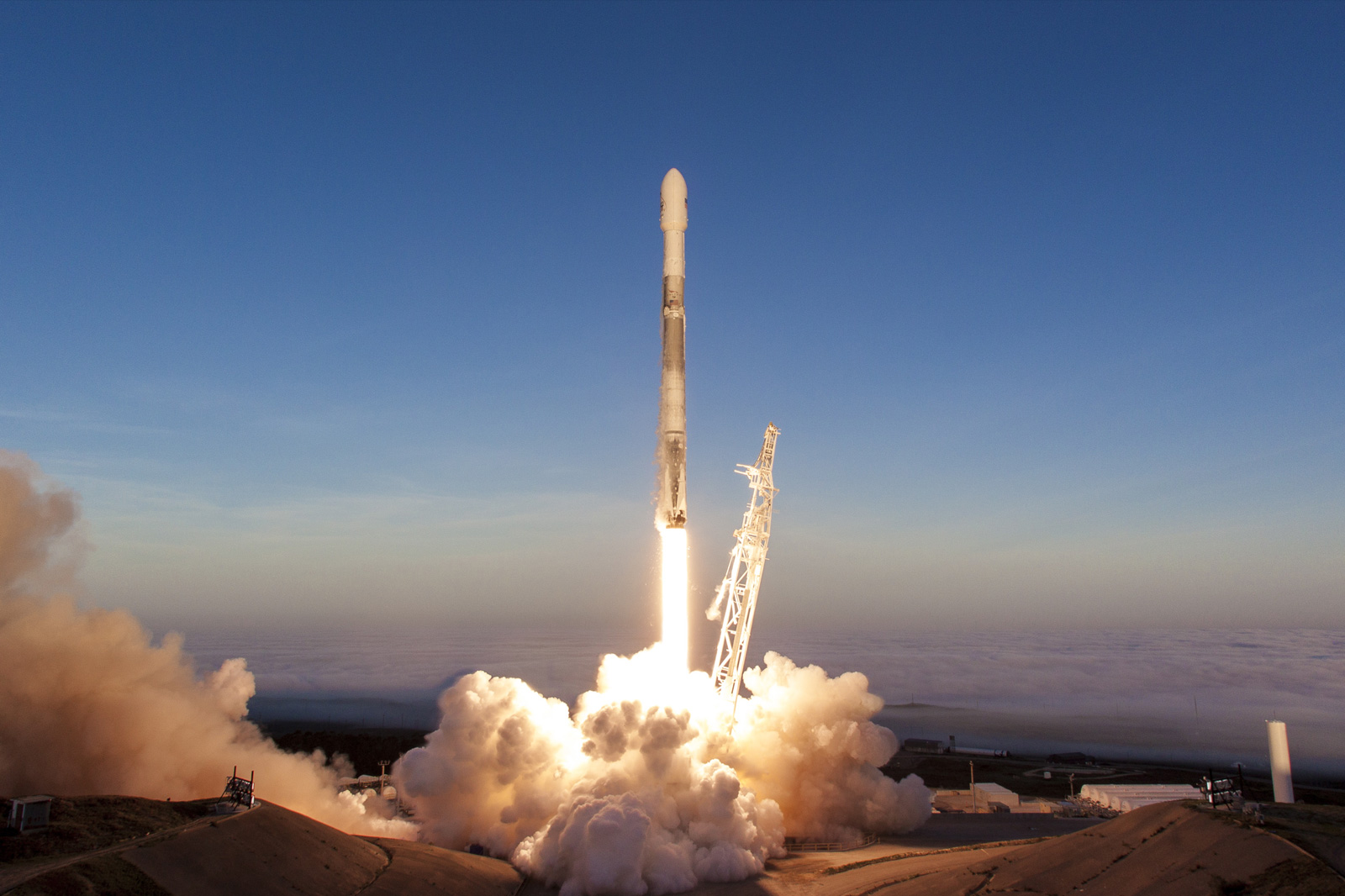 VANDENBERG AIR FORCE BASE, SPACE LAUNCH COMPLEX 4 EAST